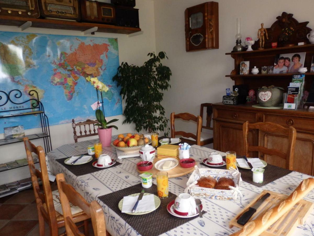 Les Trois Pommiers Bed and Breakfast Sommery Buitenkant foto