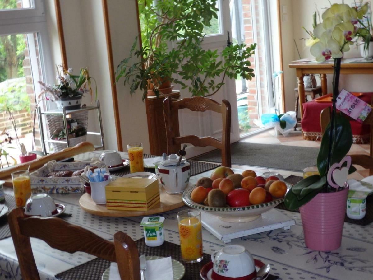Les Trois Pommiers Bed and Breakfast Sommery Buitenkant foto